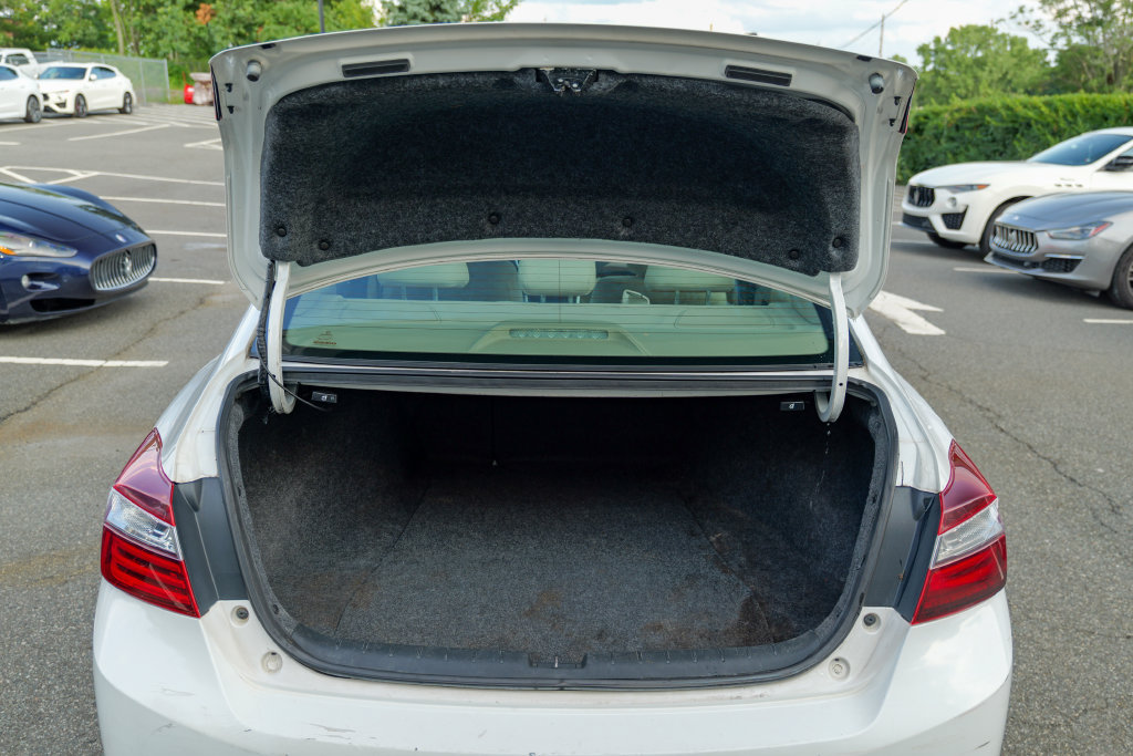 Used 2016 Honda Accord EX image 55