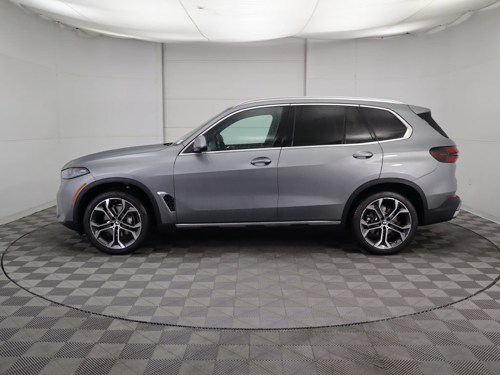 Certified 2026 BMW X5 xDrive40i AWD/4WD image 9