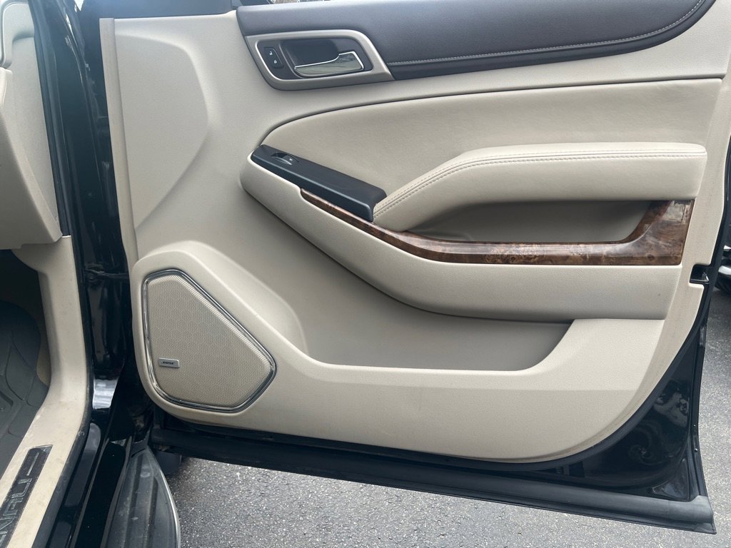 Used 2015 GMC Yukon Denali w/ Open Road Package image 13