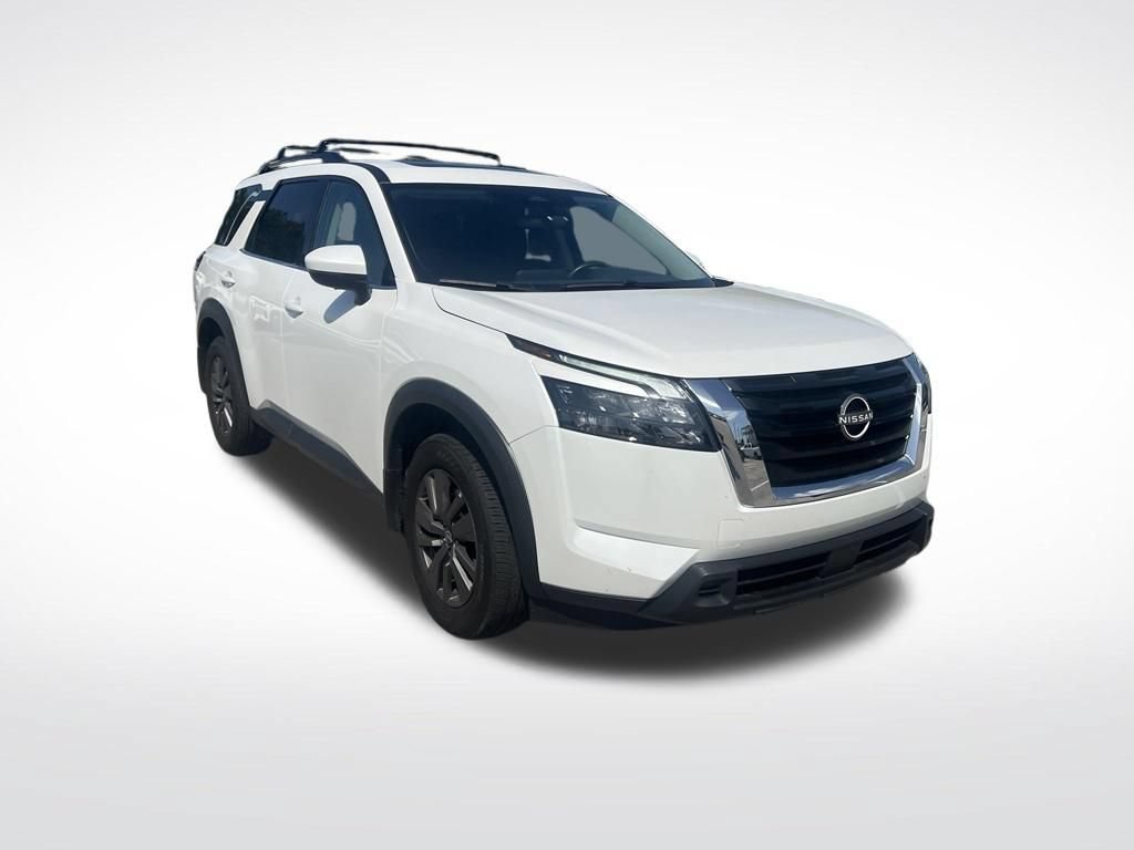 Certified 2025 Nissan Pathfinder SV w/ SV Premium Package FWD image 2