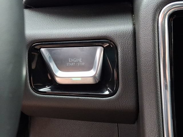 Certified 2025 GMC Yukon XL Denali AWD/4WD image 24