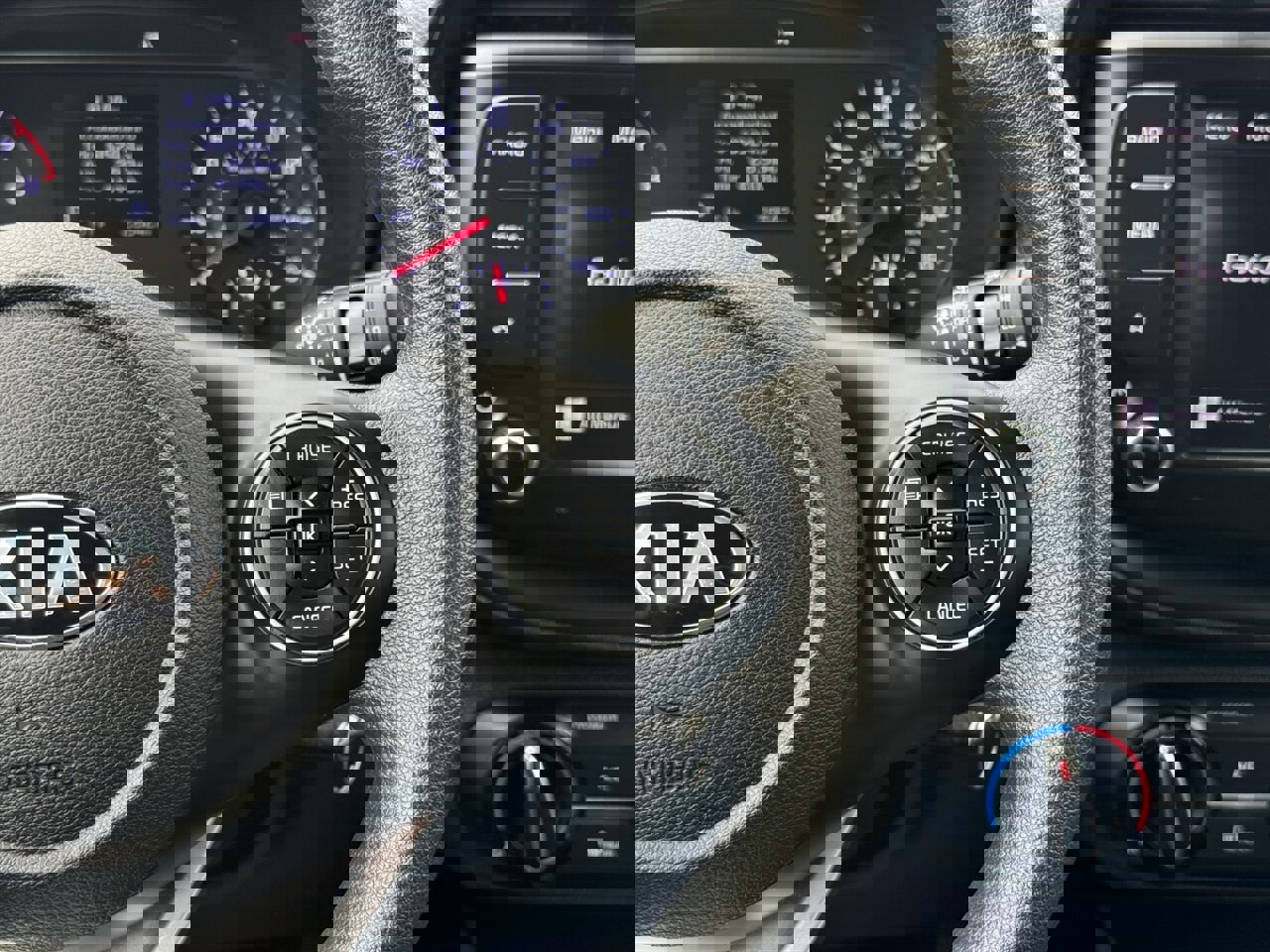 Used 2022 Kia Soul LX w/ Technology Package image 24