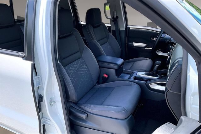 Used 2025 Nissan Frontier SV RWD image 26