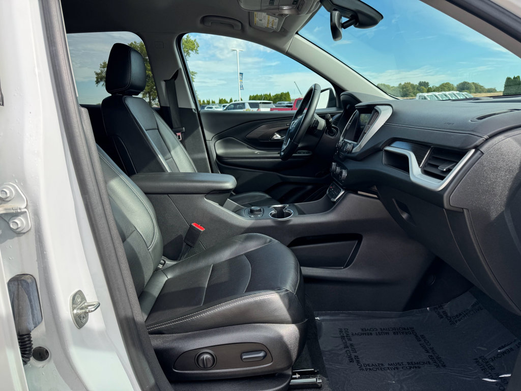 Used 2023 GMC Terrain SLT image 11