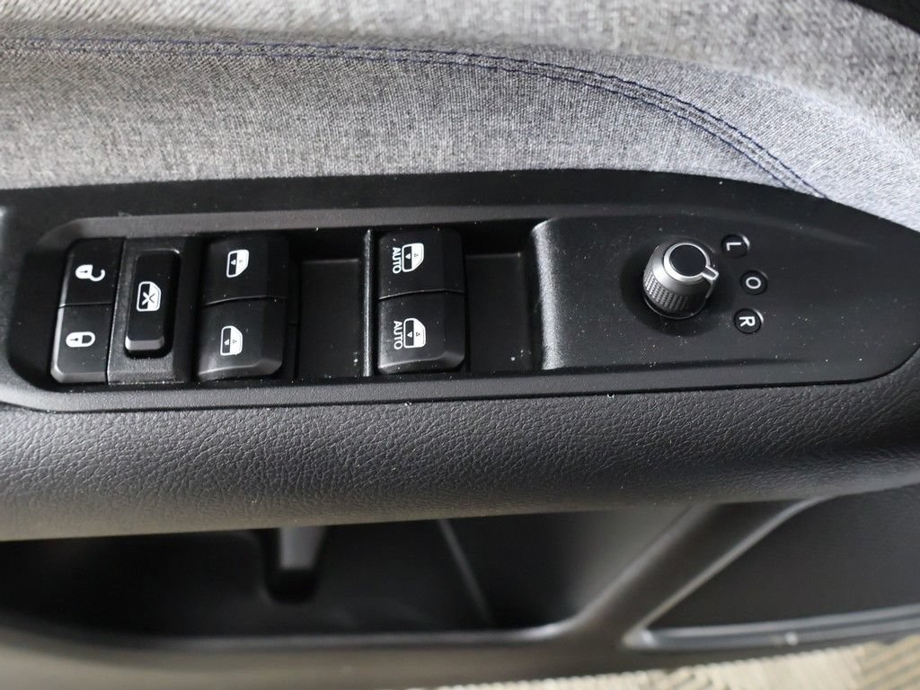 Used 2025 Jeep Compass Sport AWD/4WD image 32