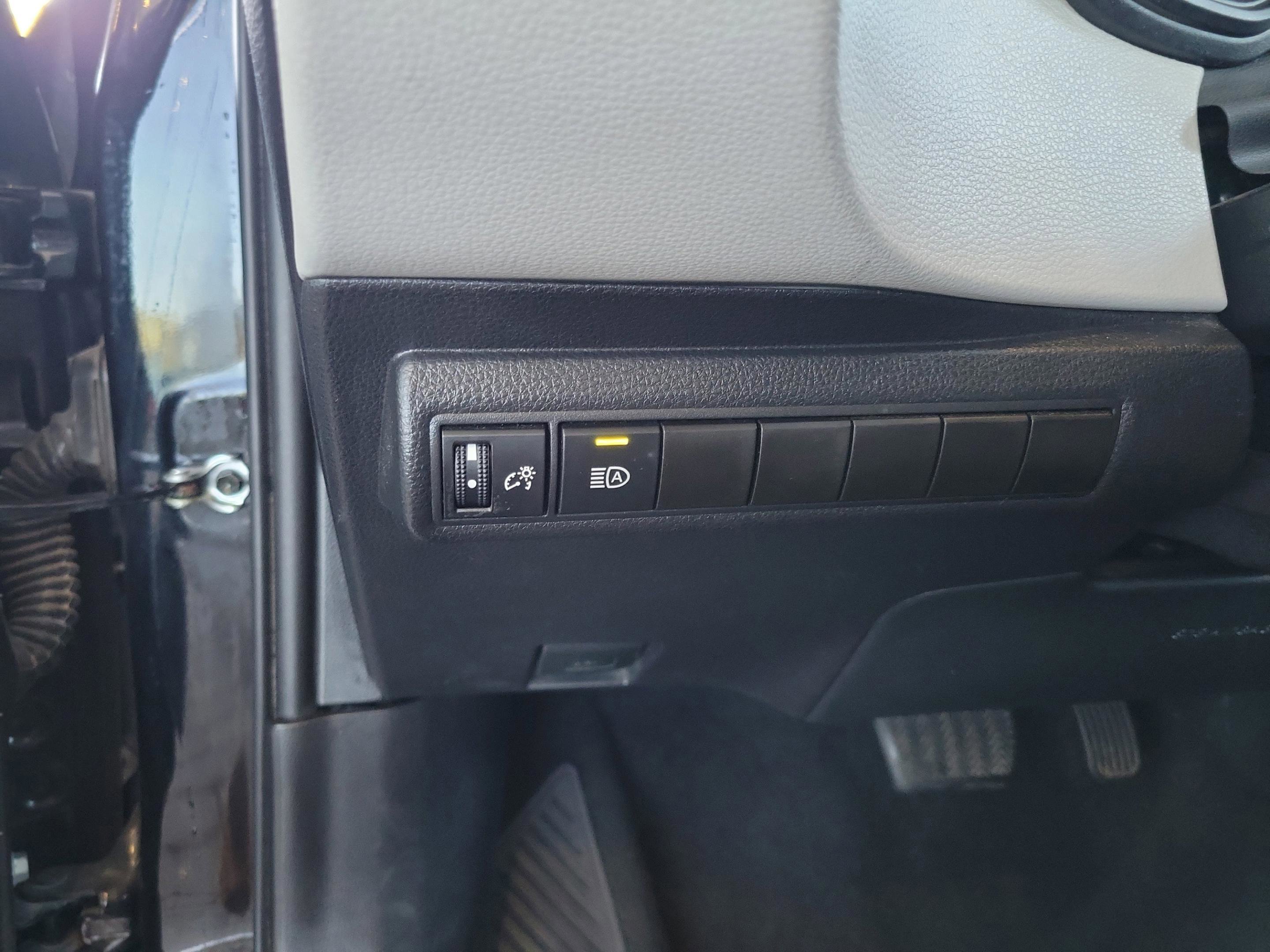 Used 2024 Toyota Corolla LE image 23