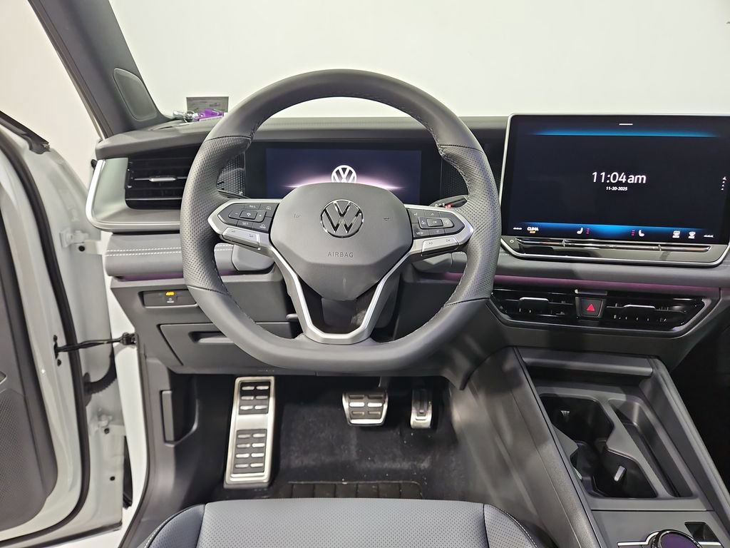 New 2026 Volkswagen Tiguan SE R-Line image 13