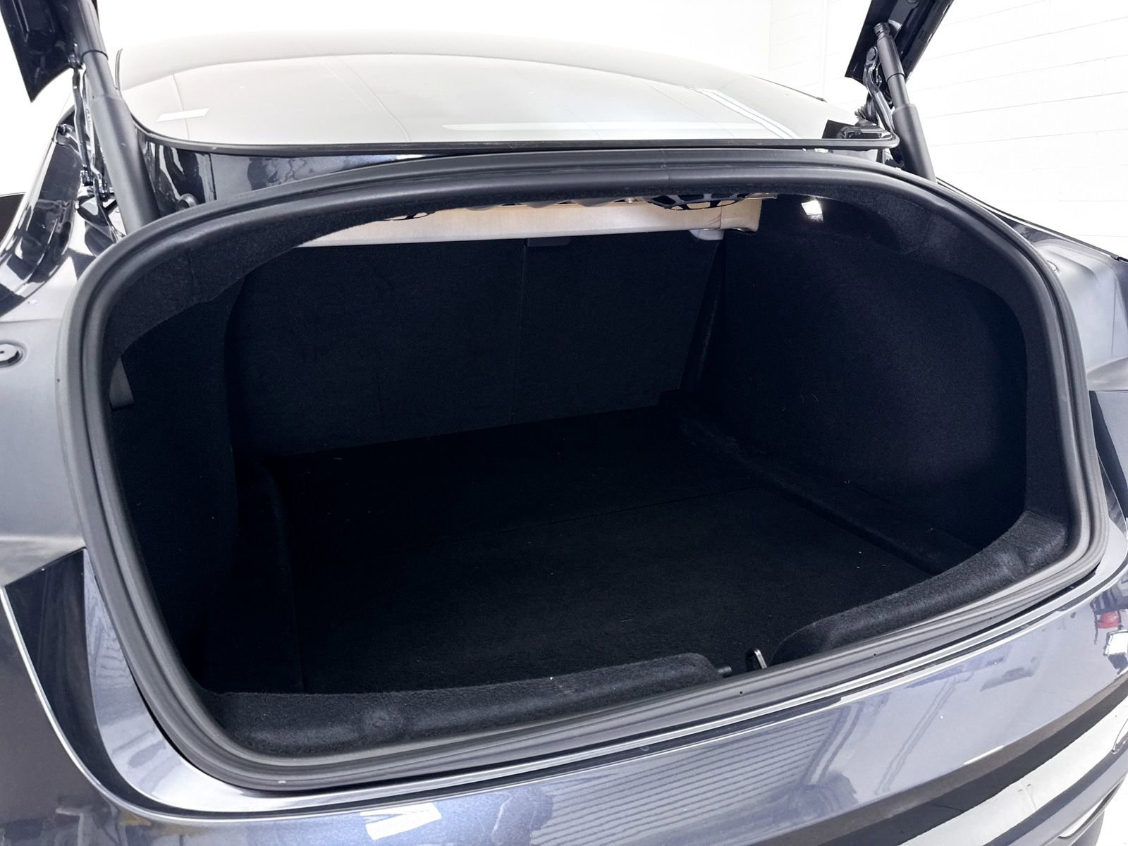 Used 2024 Tesla Model 3 Standard Range image 35