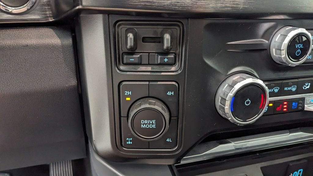 New 2026 Ford F350 Lariat w/ Lariat Premium Package image 32