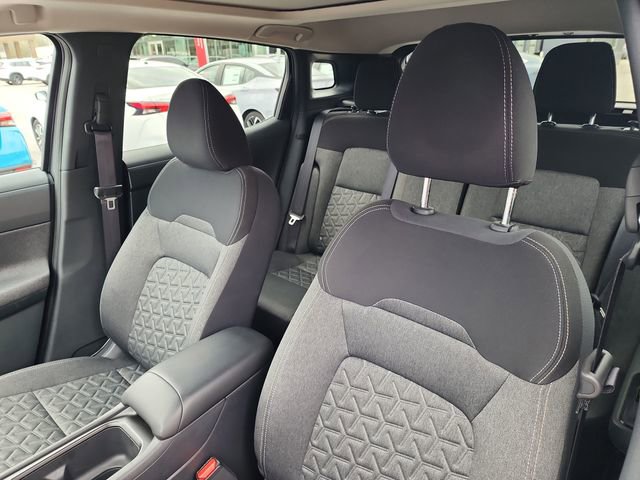 Used 2026 Nissan Kicks SV w/ SV Premium Package image 10