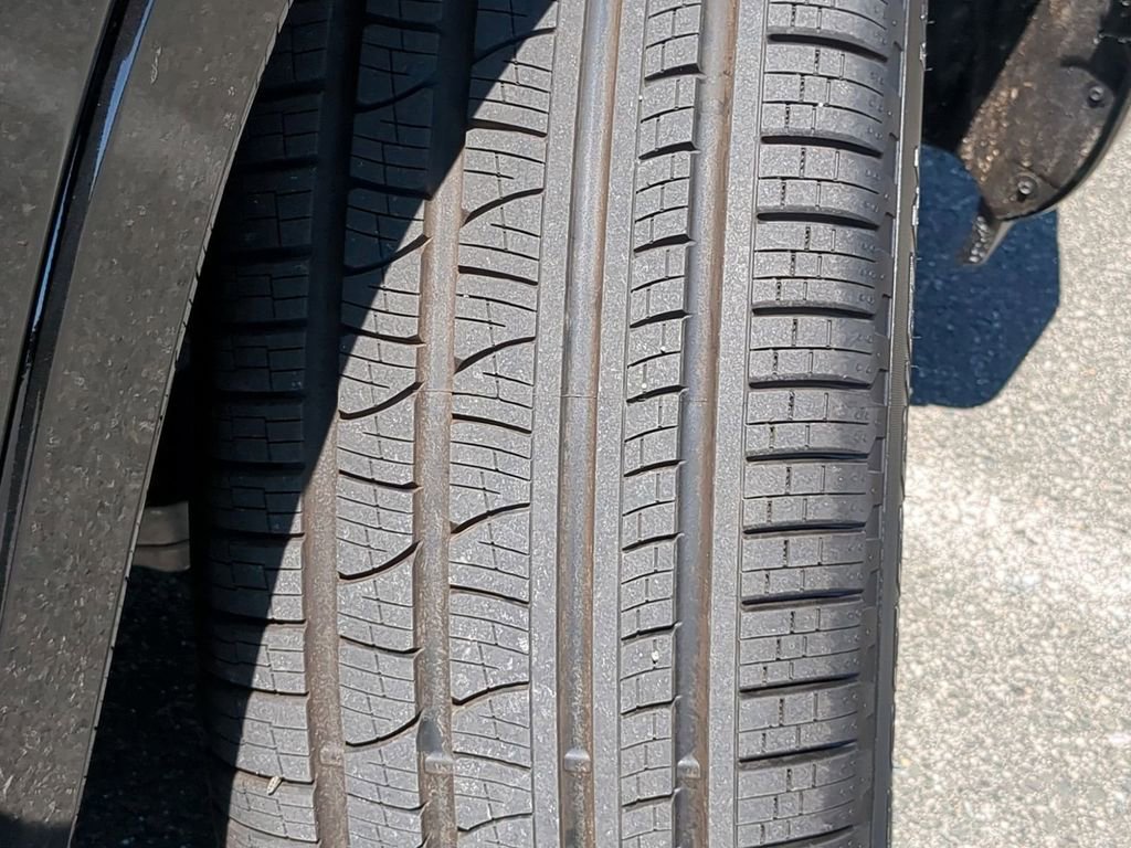 Used 2024 Jeep Grand Wagoneer Series III w/ Rear Seat Video Group 1 image 12