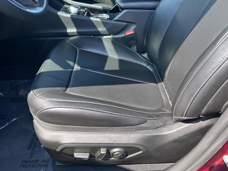 Used 2023 Jeep Grand Cherokee Limited w/ Luxury Tech Group II image 21