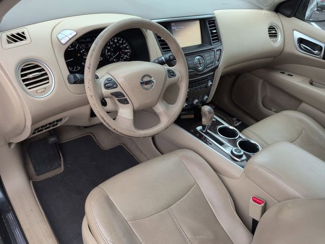 Used 2014 Nissan Pathfinder Platinum w/ Platinum Premium Package image 4
