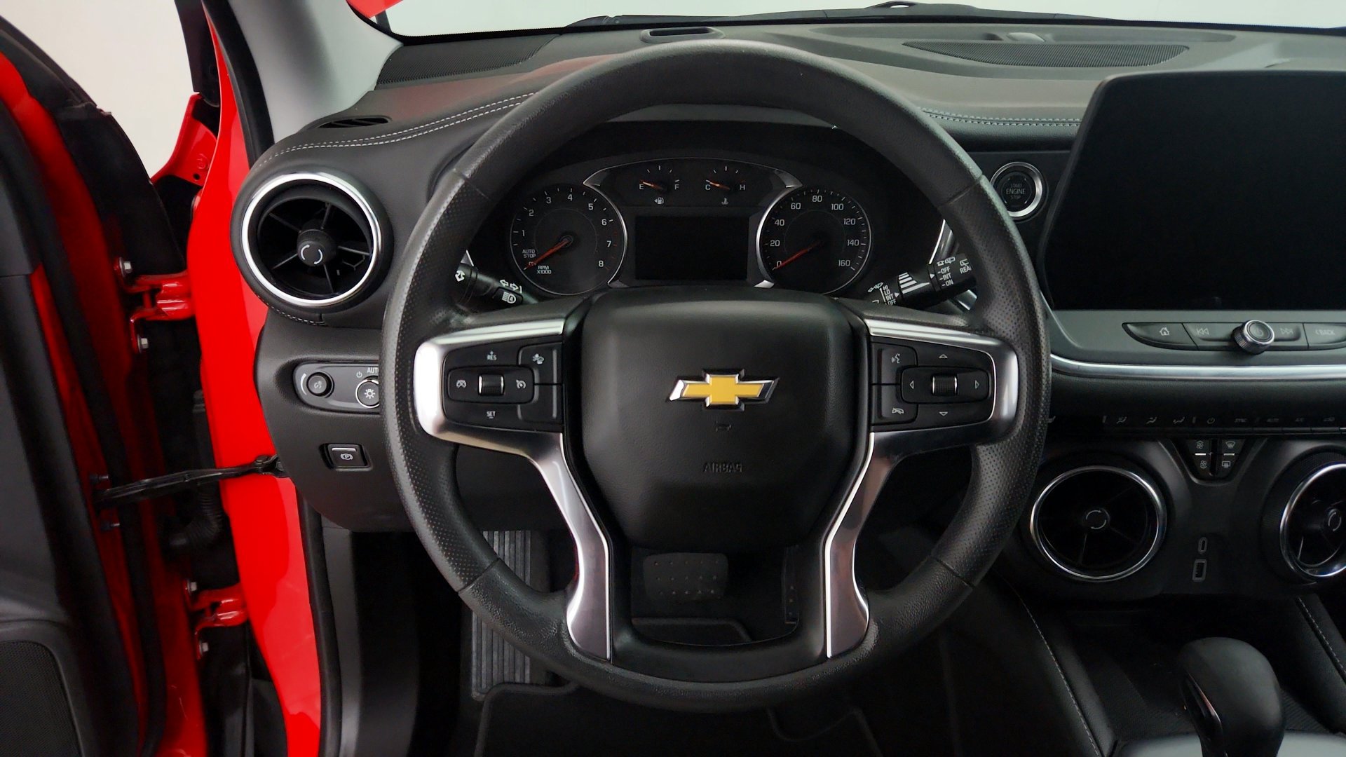 Certified 2024 Chevrolet Blazer LT w/ Convenience Package FWD image 19