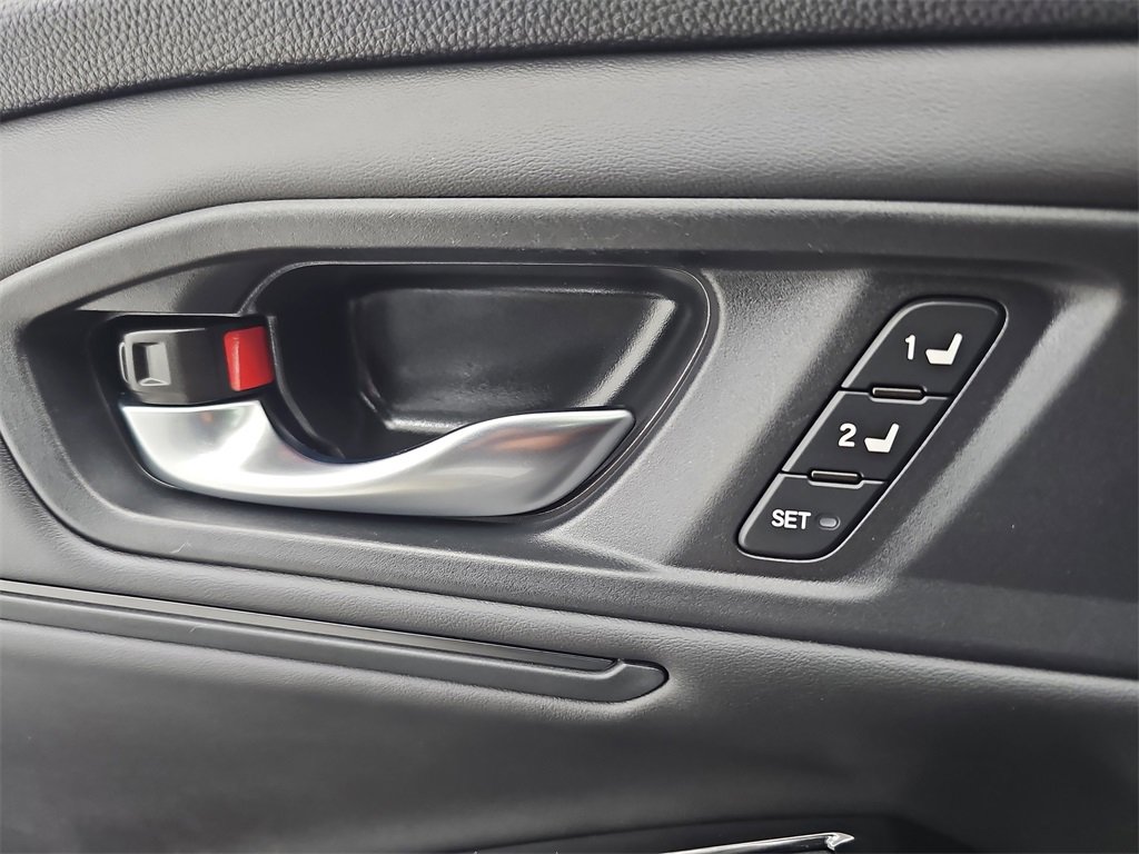 Used 2023 Honda Accord Touring image 33