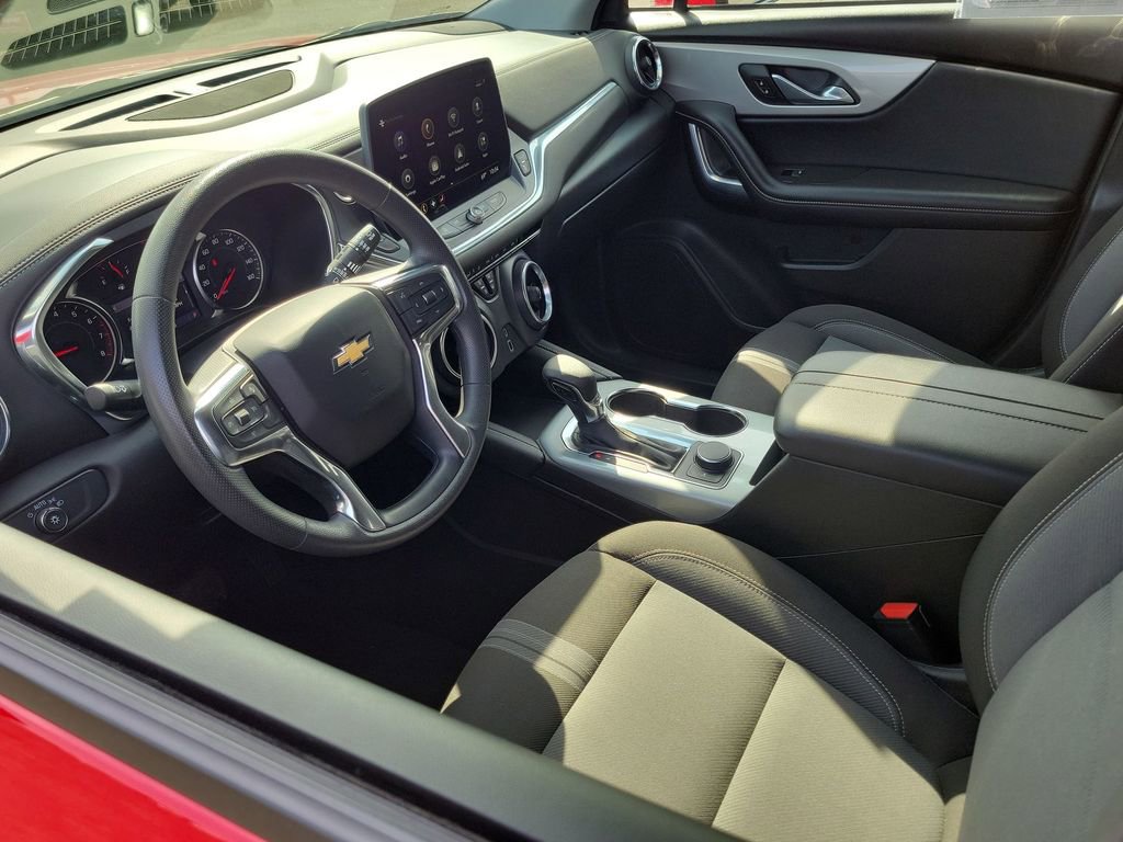 Used 2023 Chevrolet Blazer LT FWD image 10