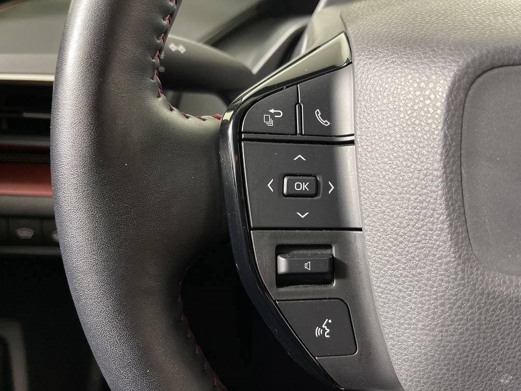 Used 2023 Toyota Prius Prime FWD image 28