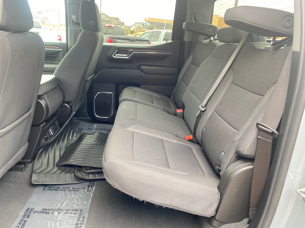 Used 2024 Chevrolet Silverado 1500 LT AWD/4WD image 25