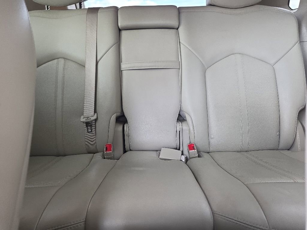 Used 2016 Cadillac SRX Luxury w/ Driver Awareness Package FWD image 20