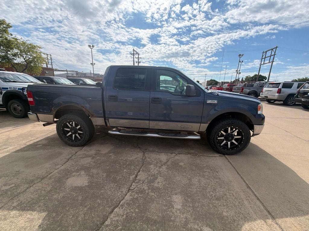 Used 2005 Ford F150 4x4 SuperCrew image 2