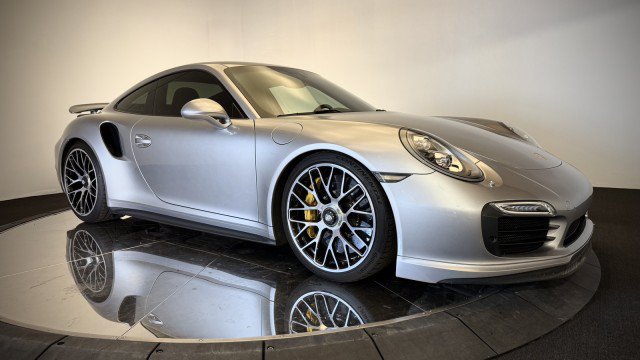 Used 2014 Porsche 911 Turbo AWD/4WD image 19