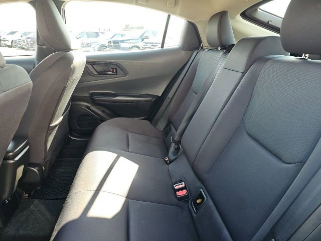 Used 2023 Toyota Prius LE image 19