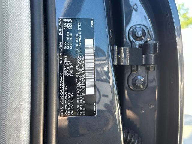 Certified 2022 Volvo XC60 B5 Momentum w/ Climate Package AWD/4WD image 32