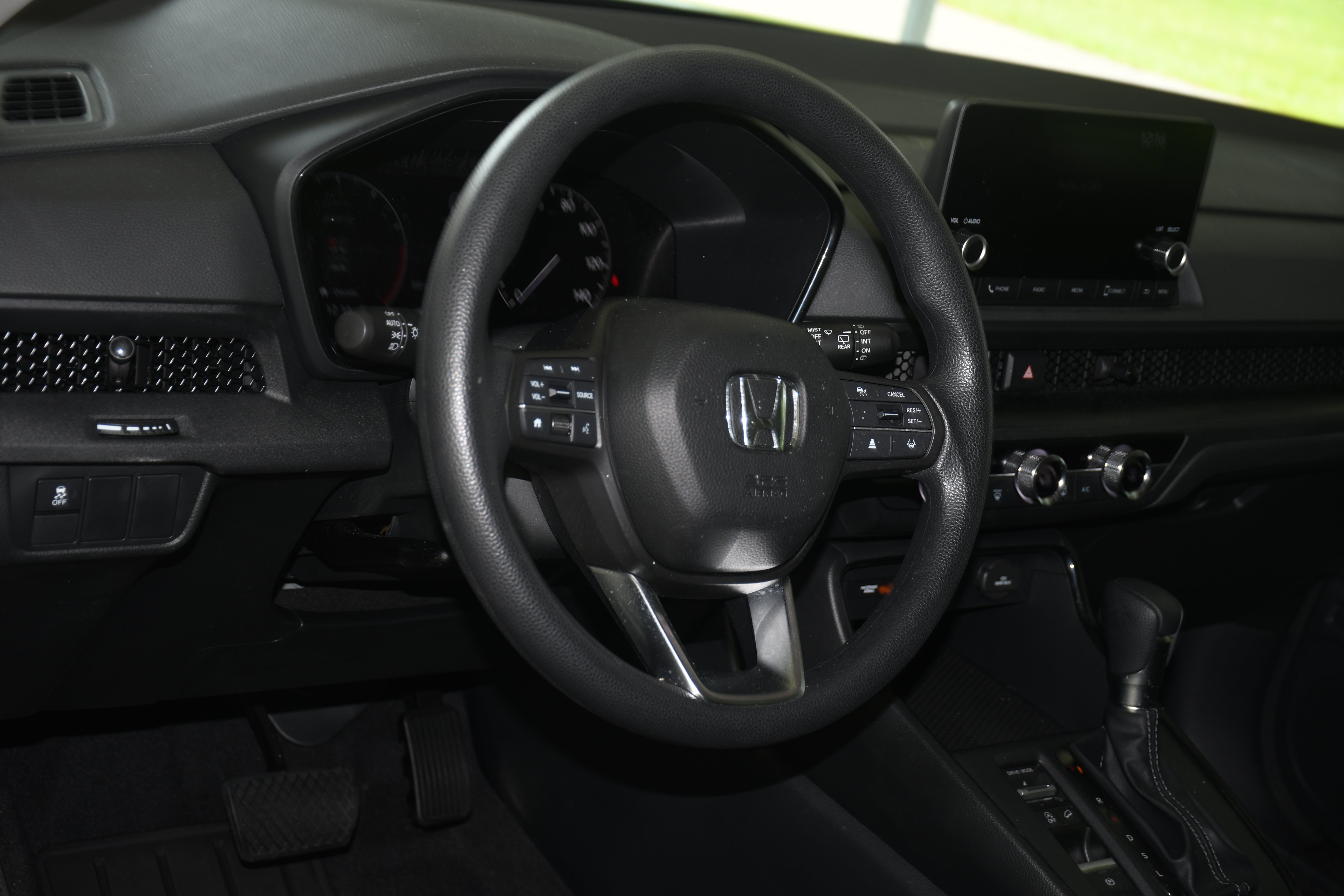 Used 2025 Honda CR-V EX-L image 8