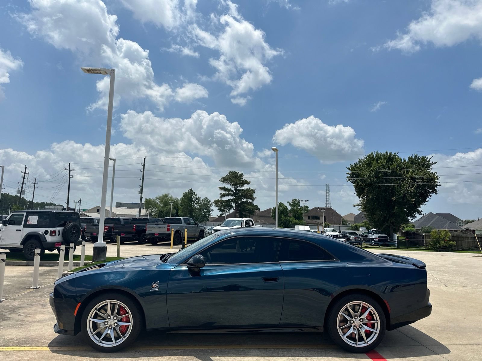 Used 2024 Dodge Charger Daytona Scat Pack w/ Plus Group AWD/4WD image 4