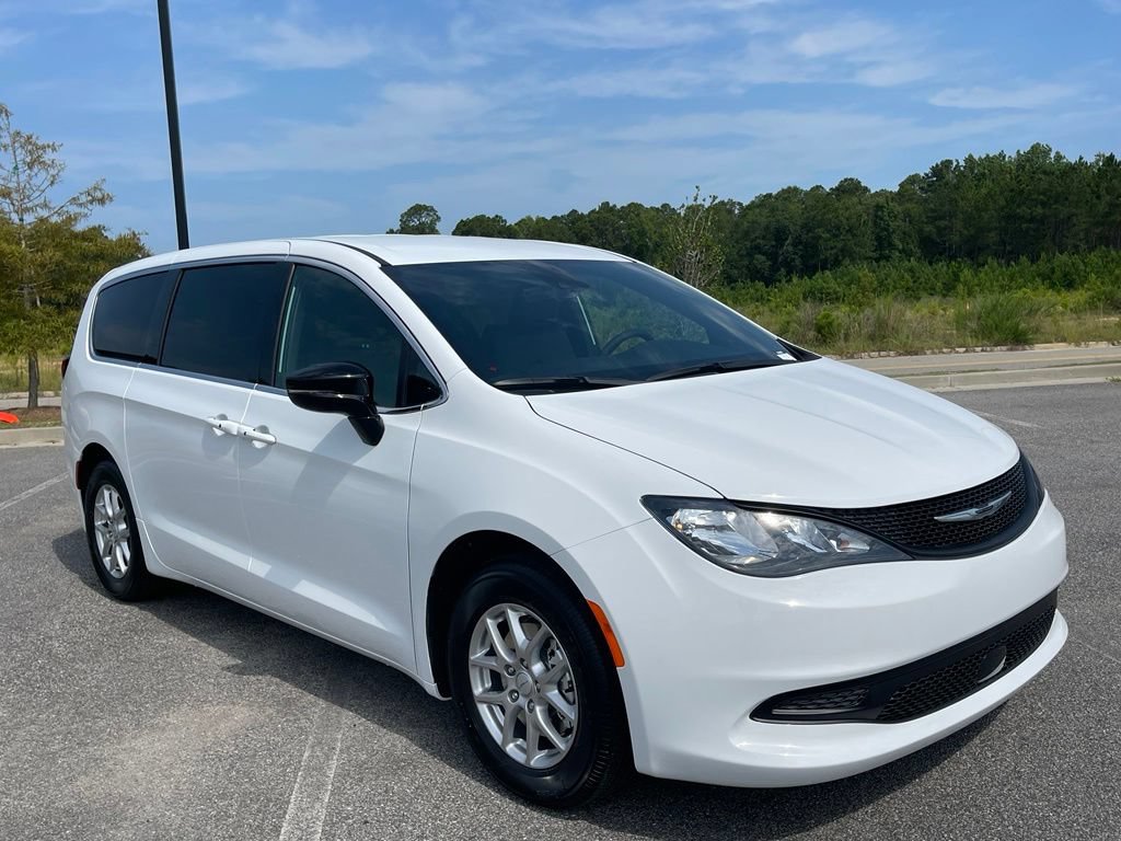 New 2027 Chrysler Pacifica LX FWD image 16