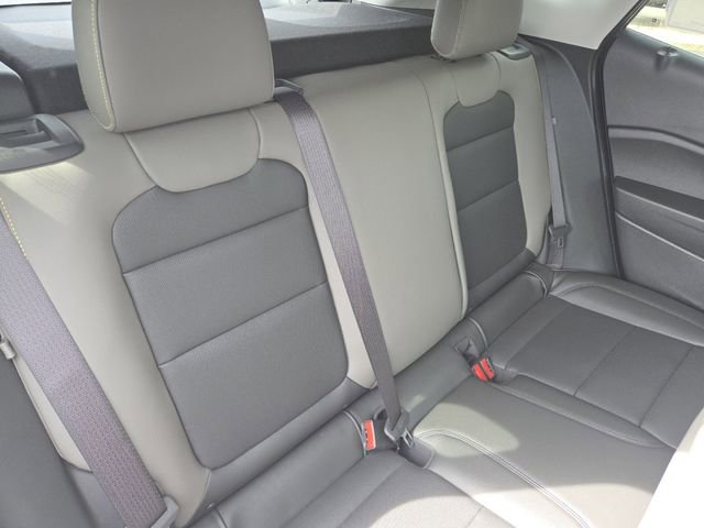 New 2026 Chevrolet Trax ACTIV w/ Sunroof Package FWD image 27