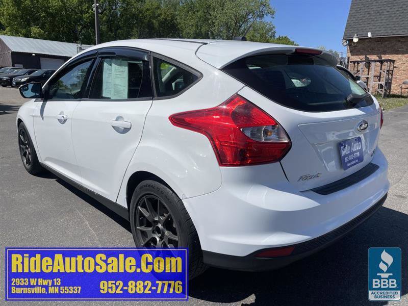 Used 2014 Ford Focus SE w/ SE Winter Package FWD image 7