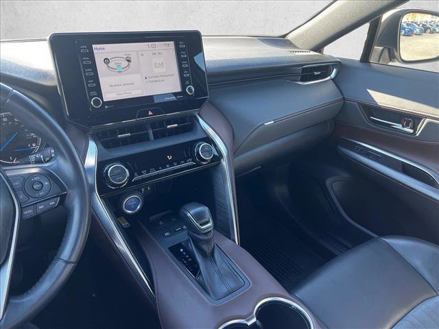 Certified 2021 Toyota Venza XLE w/ Carpet Mat Package (TMS) image 15