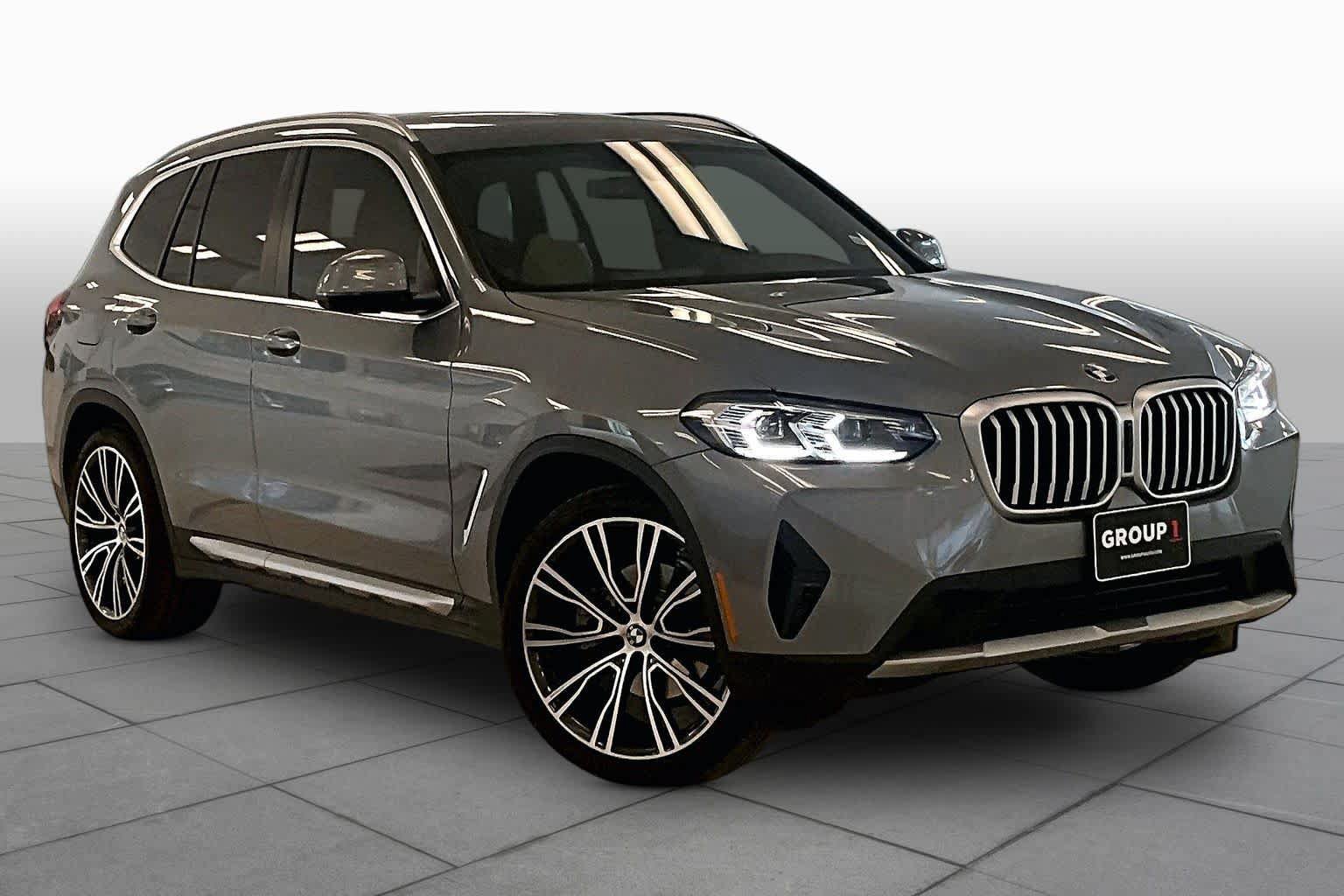 Used 2024 BMW X3 sDrive30i w/ Convenience Package RWD image 2