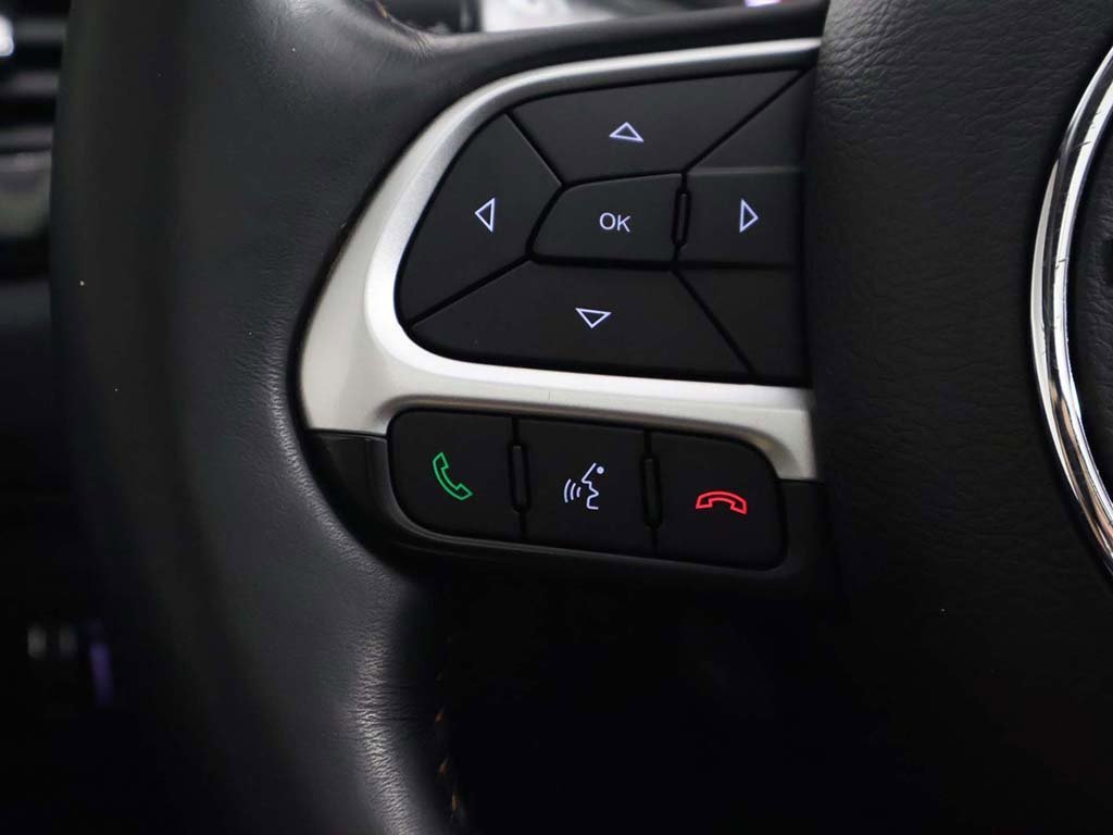 Used 2018 Jeep Compass Limited w/ Navigation Group image 33