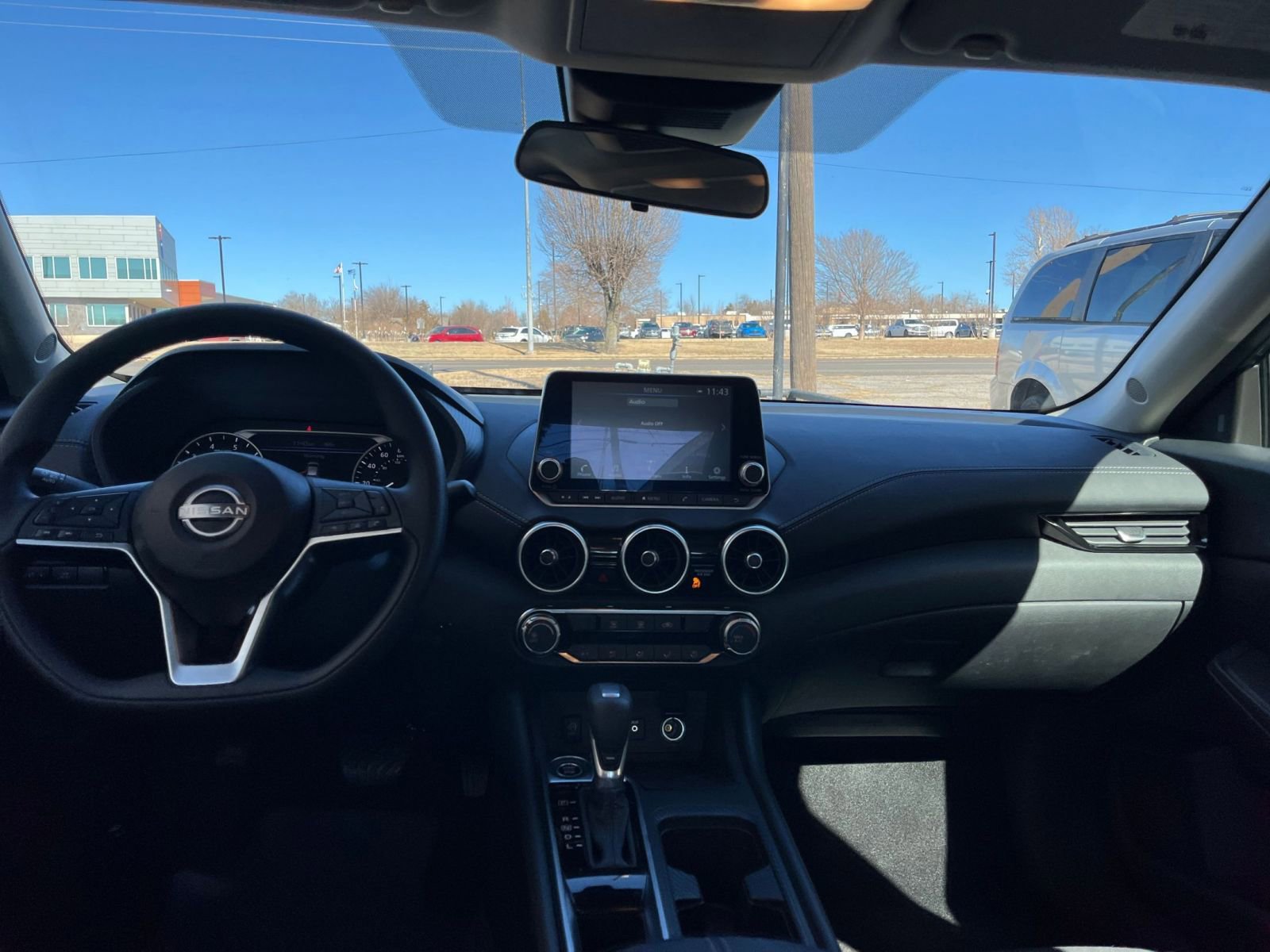 Used 2025 Nissan Sentra SV image 31