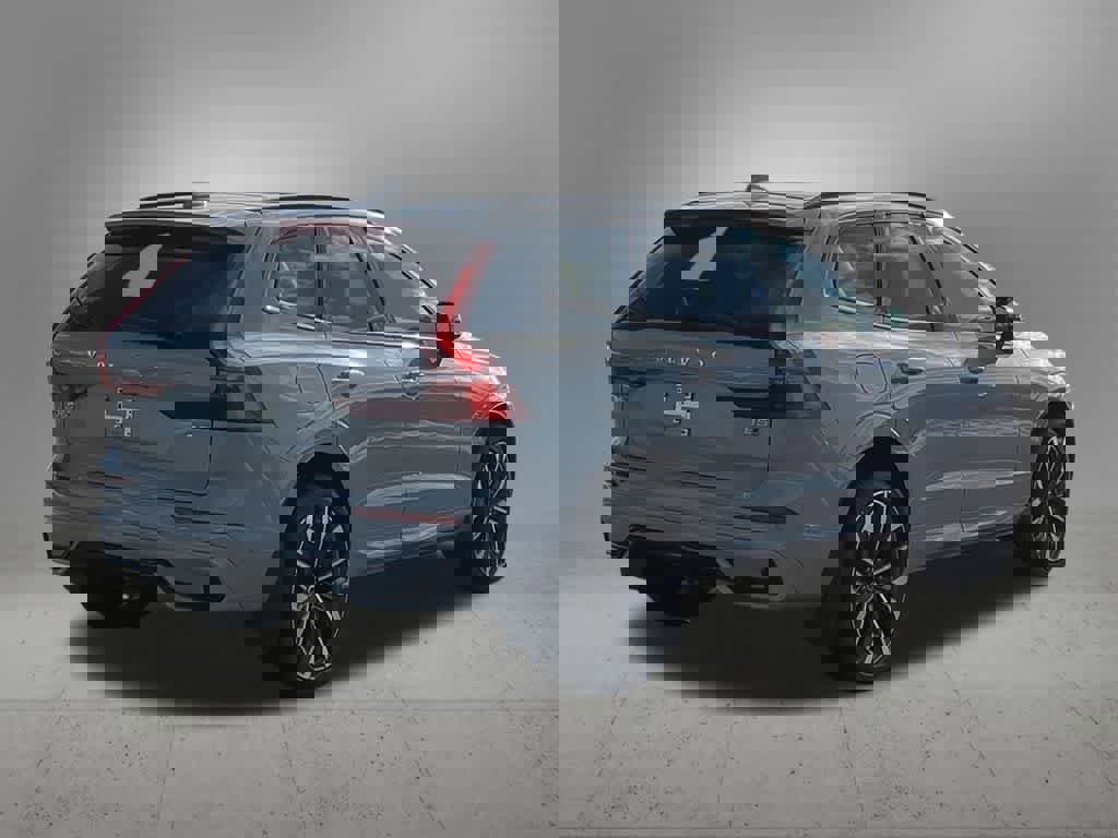 New 2026 Volvo XC60 B5 Ultra w/ Protection Package Premier image 6