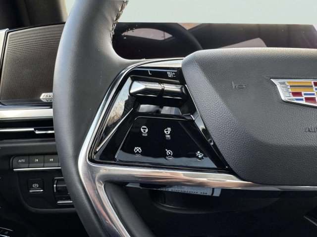 Used 2025 Cadillac Escalade ESV Sport w/ Touring Package image 25