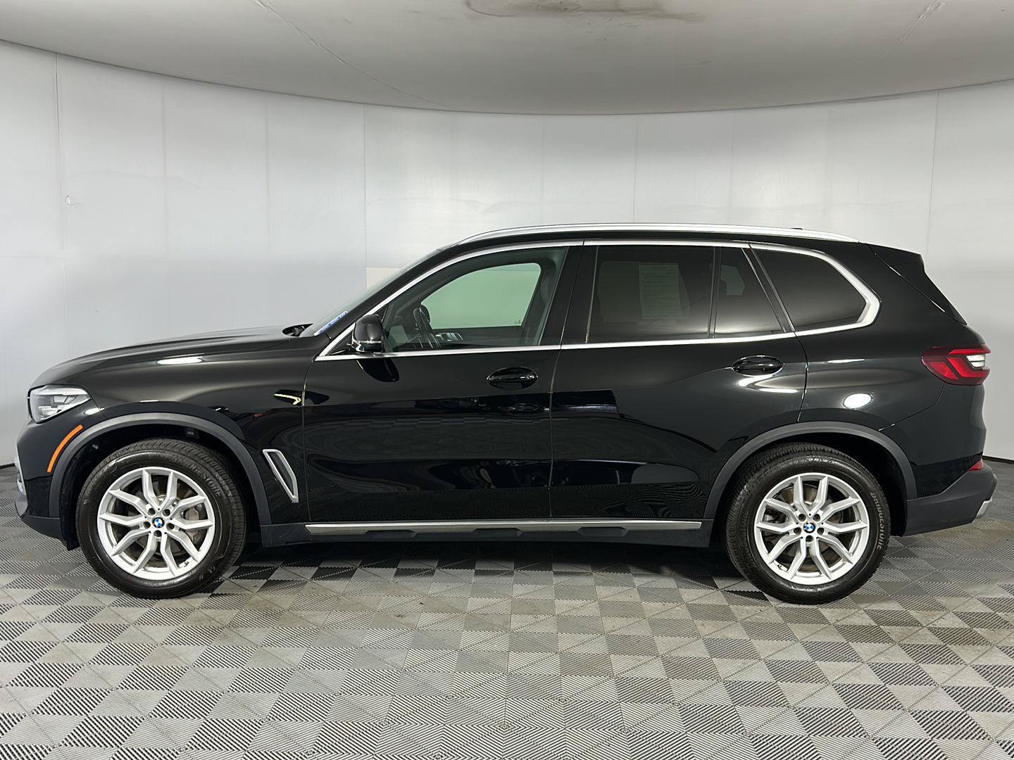Used 2021 BMW X5 xDrive40i w/ Convenience Package AWD/4WD image 7