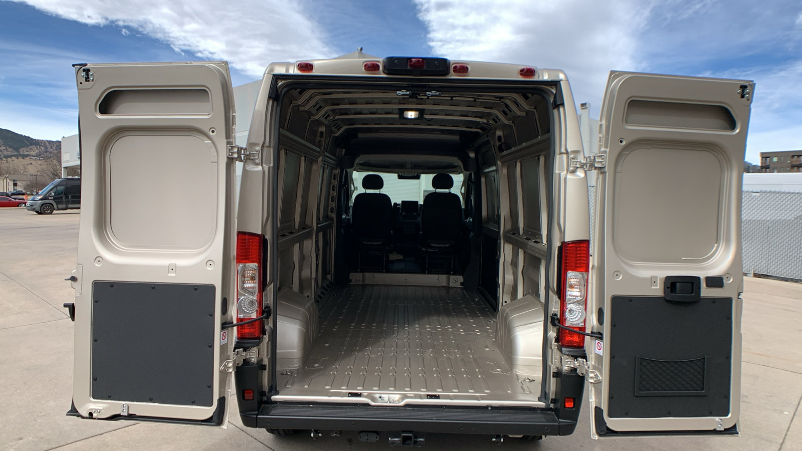 New 2026 RAM ProMaster 2500 w/ Premium Convenience Group FWD image 29