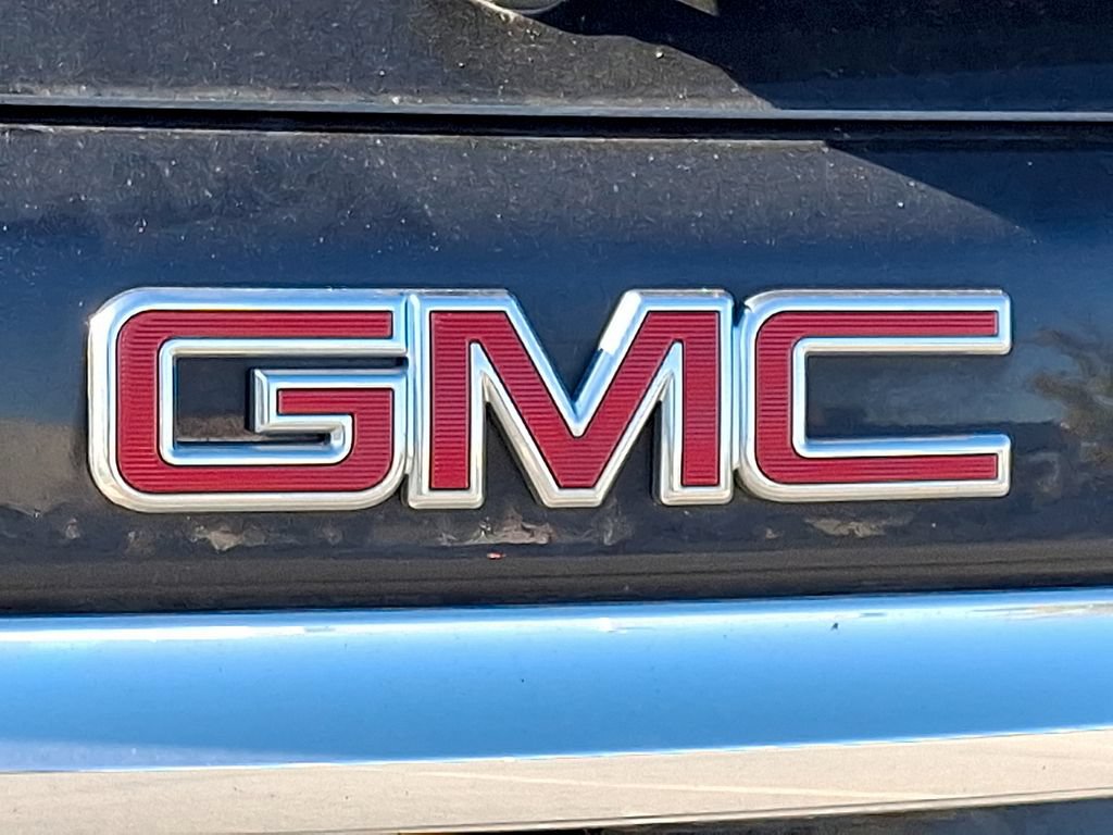 Used 2021 GMC Terrain SLT w/ Infotainment Package II AWD/4WD image 10