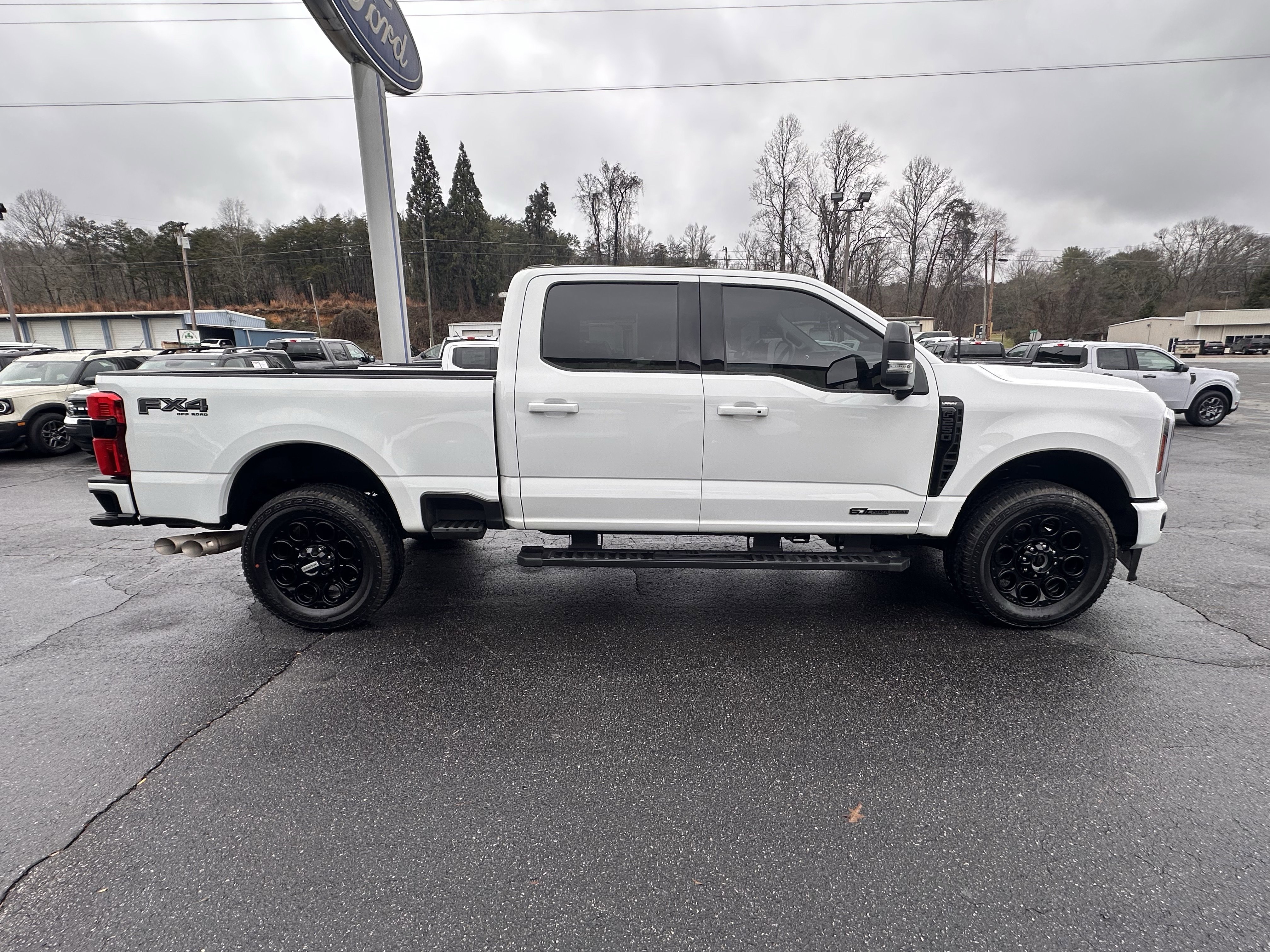 Used 2024 Ford F250 Lariat w/ Lariat Ultimate Package image 5
