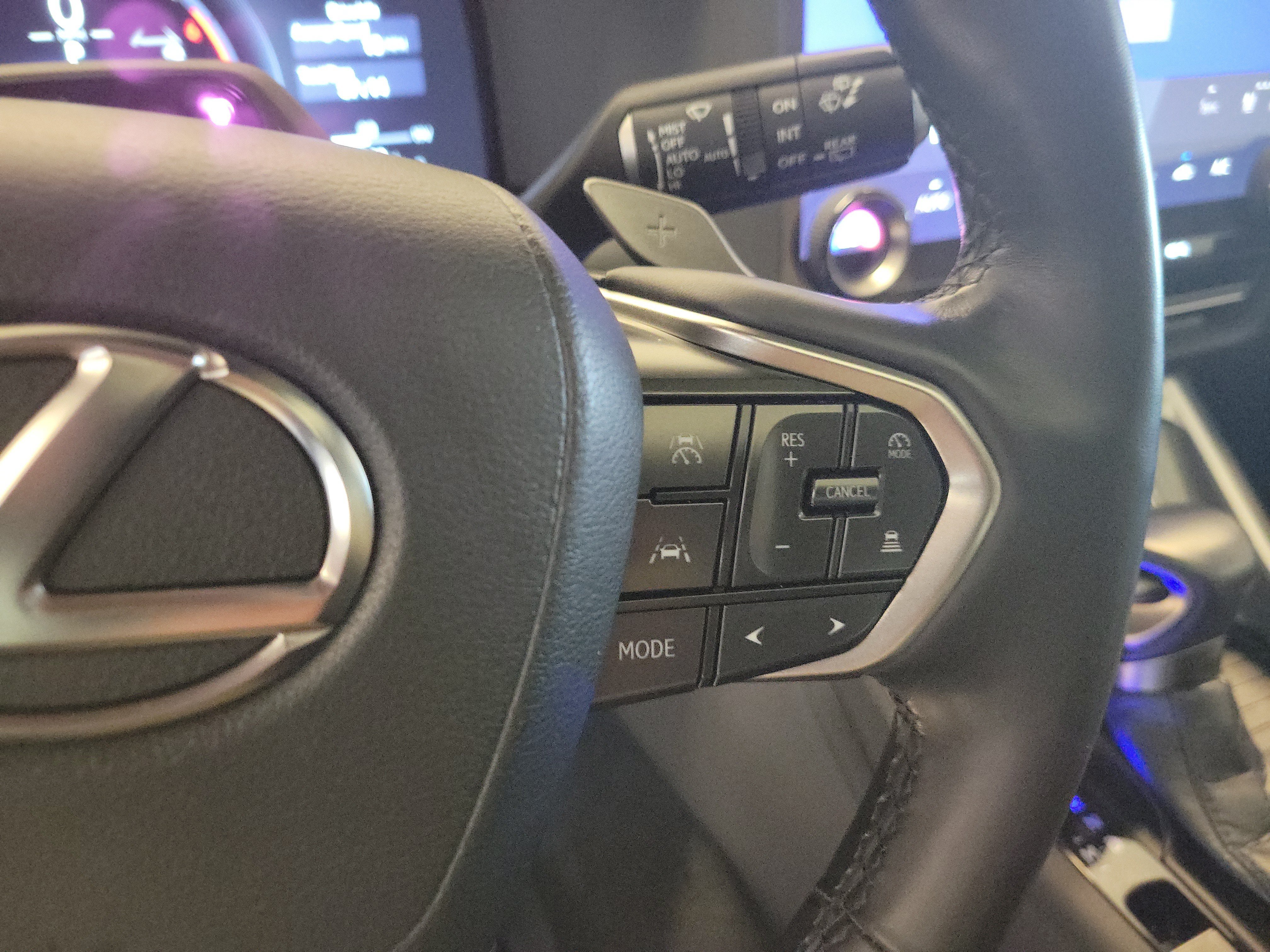 Used 2024 Lexus GX 550 AWD/4WD image 29