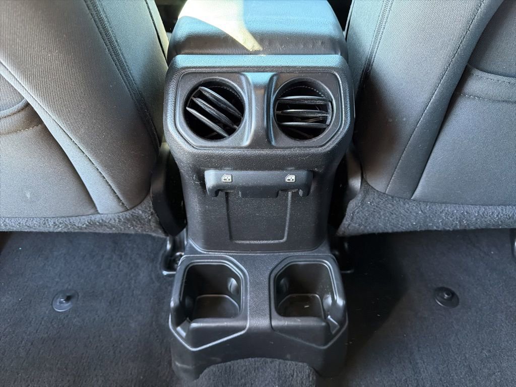 Used 2019 Jeep Wrangler Unlimited Sport S image 19