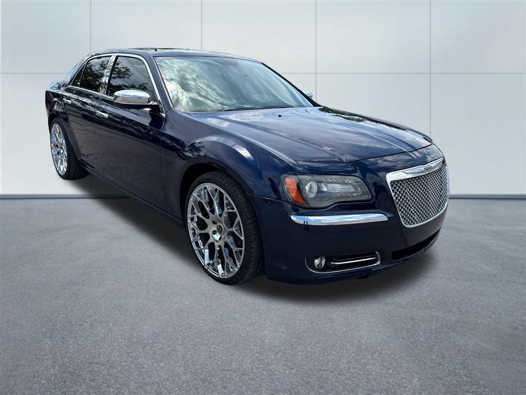 Used 2014 Chrysler 300 S w/ Luxury Group RWD image 7