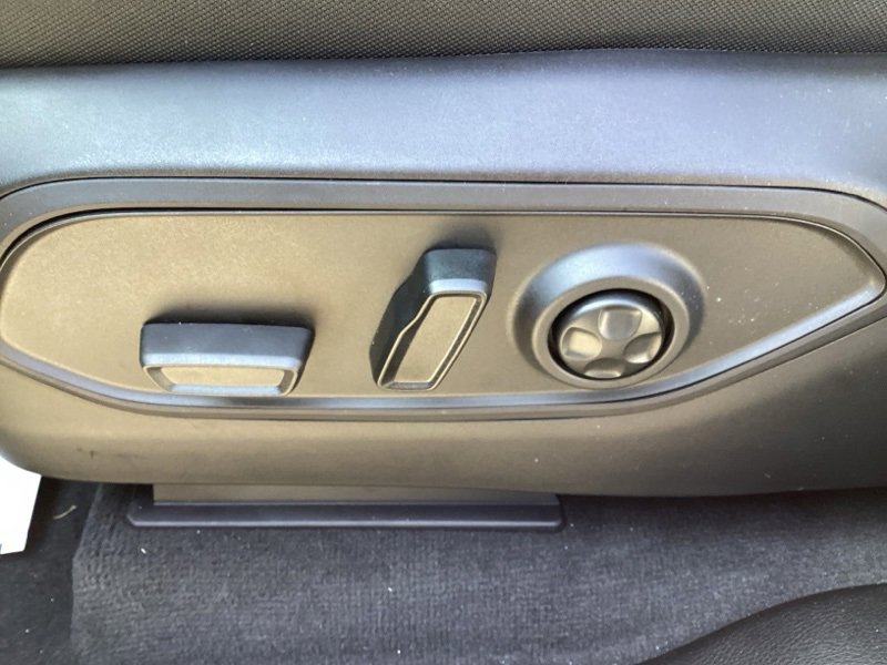 New 2025 Jeep Grand Cherokee L Laredo w/ Luxury Tech Group I image 24