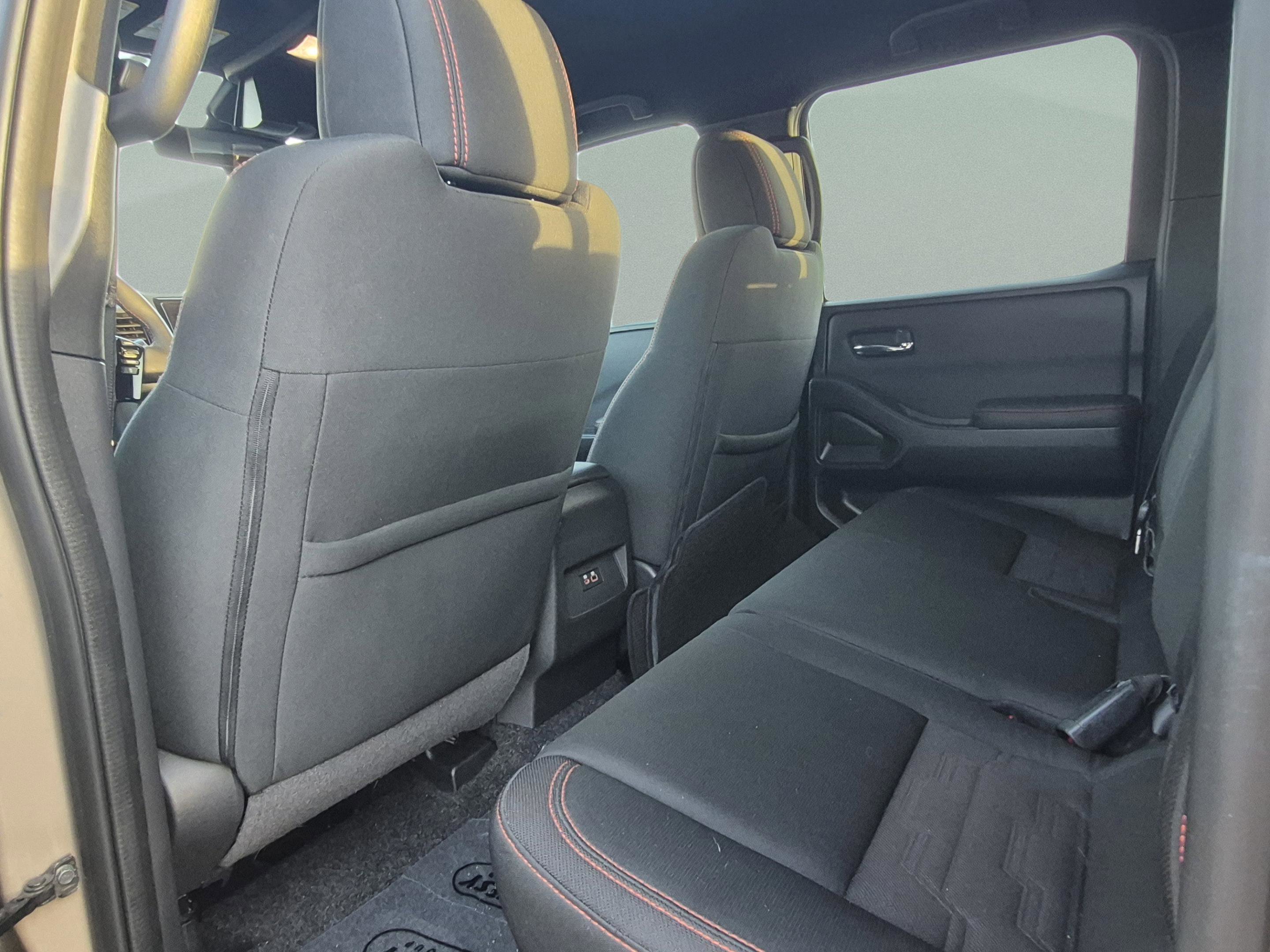 Certified 2022 Nissan Frontier PRO-4X w/ Technology Package AWD/4WD image 15