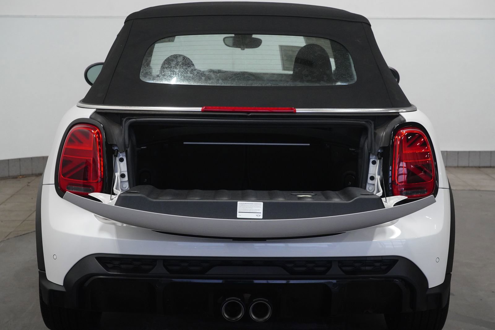 Used 2024 MINI Cooper John Cooper Works image 39