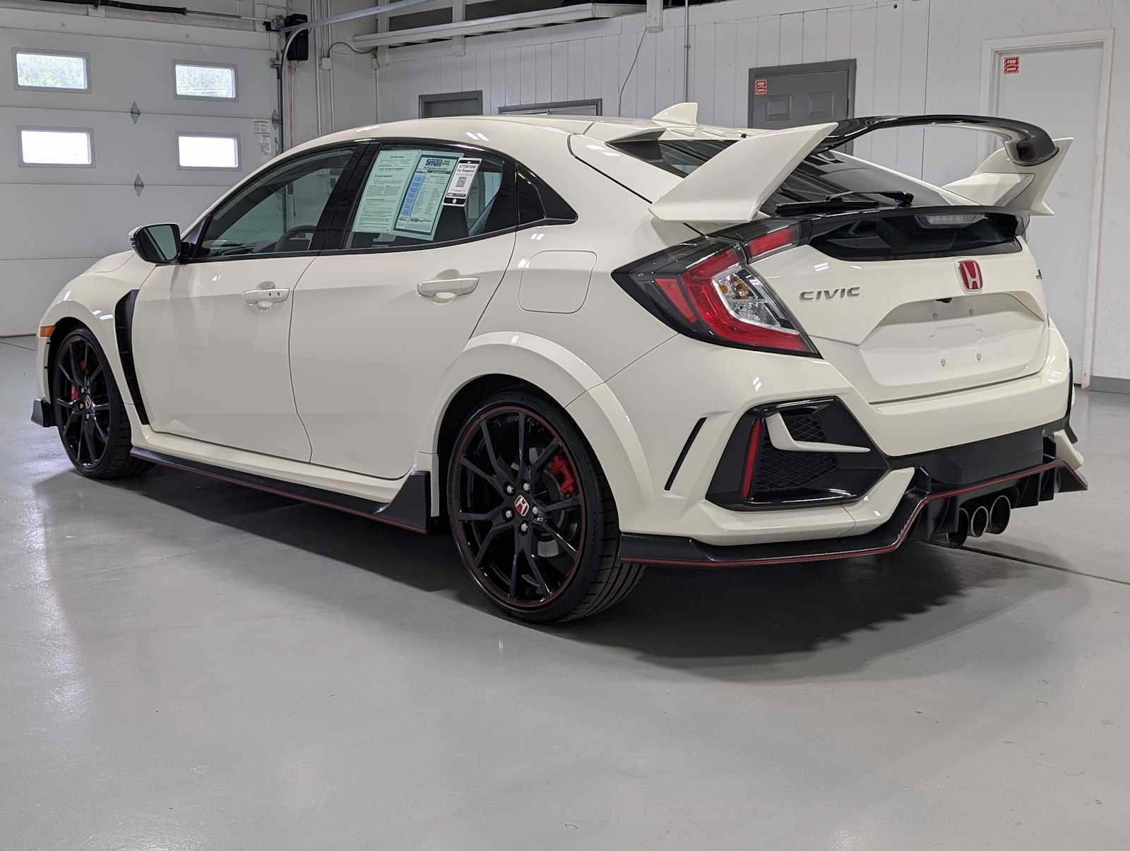 Used 2021 Honda Civic Type R image 11