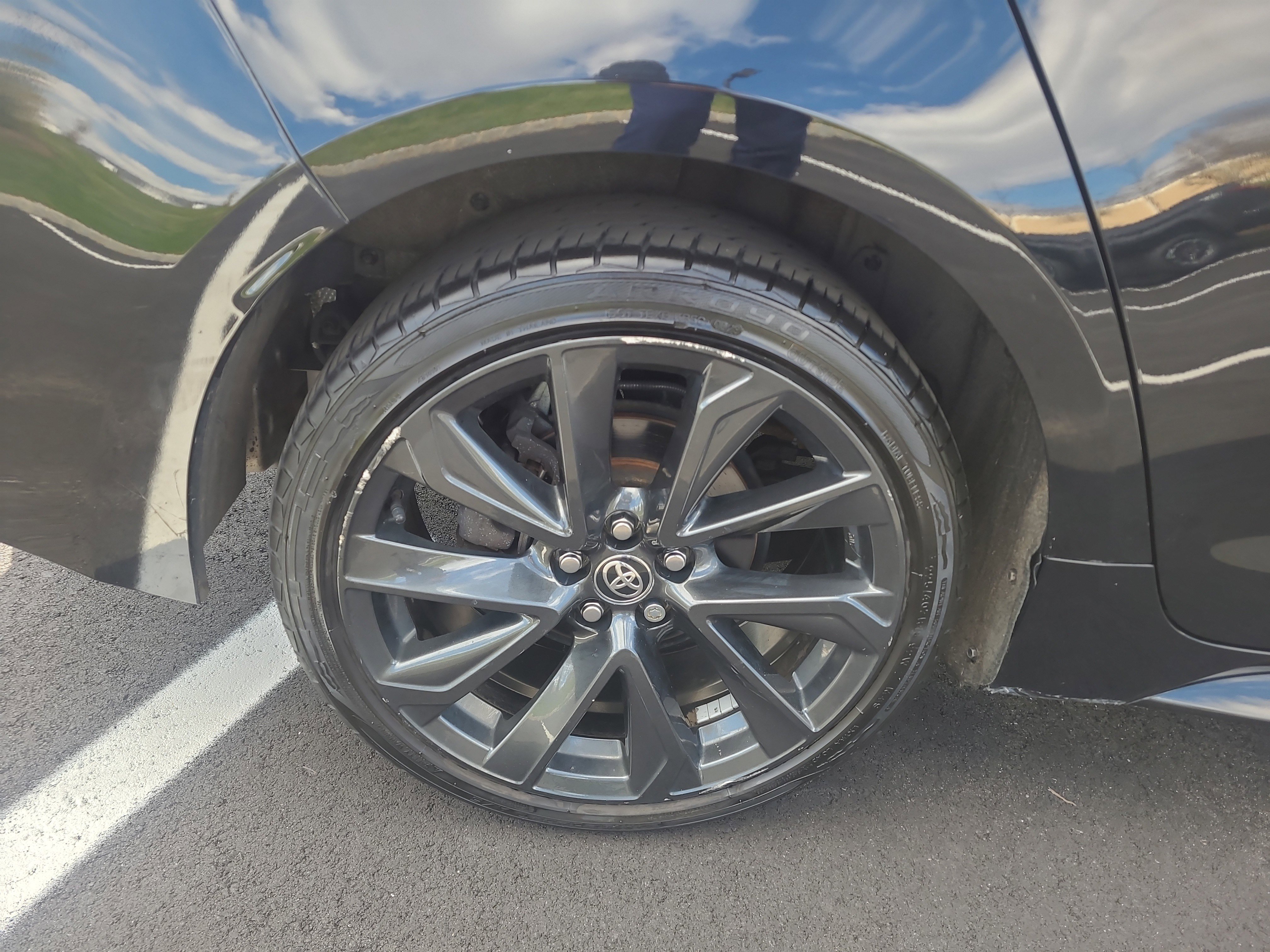 Used 2023 Toyota Corolla SE w/ SE Premium Package image 12